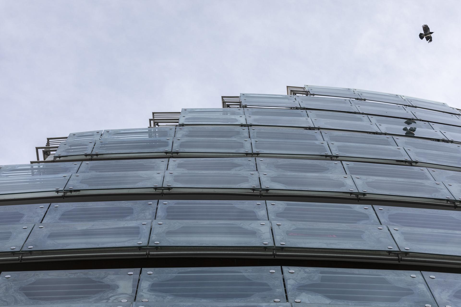 Daios Luxury Living Tessalónica Exterior foto The glass facade of the building