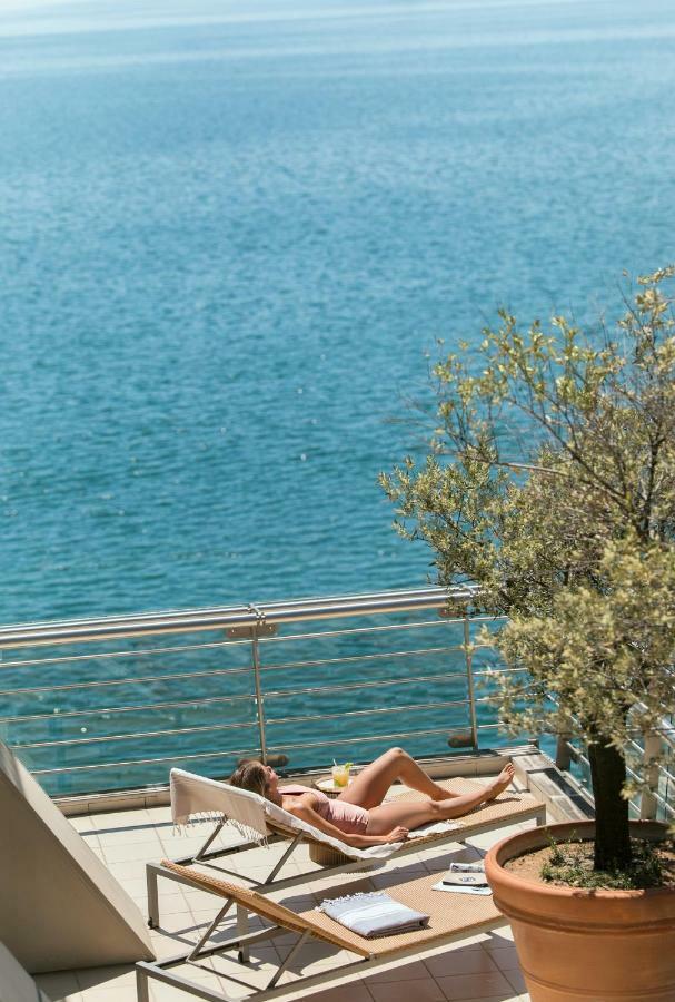 Daios Luxury Living Tessalónica Exterior foto View of the sea from the hotel